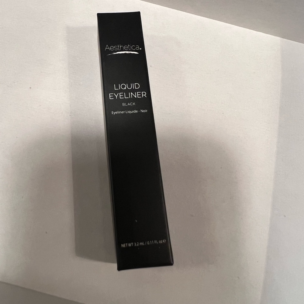 NWT Aesthetica Liquid Eyeliner Black - Picture 5 of 6